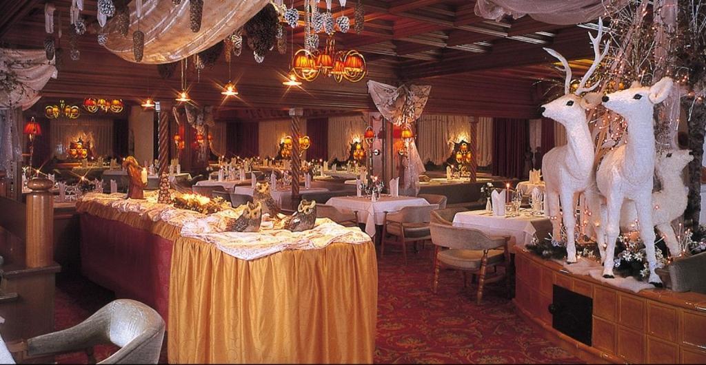 Alpen Hotel Corona Виго ди Фаса Екстериор снимка