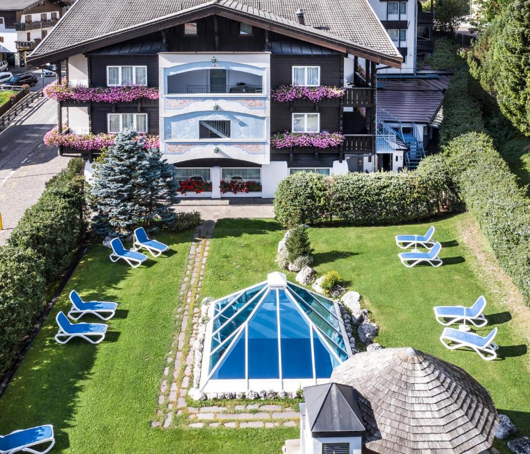 Alpen Hotel Corona Виго ди Фаса Екстериор снимка