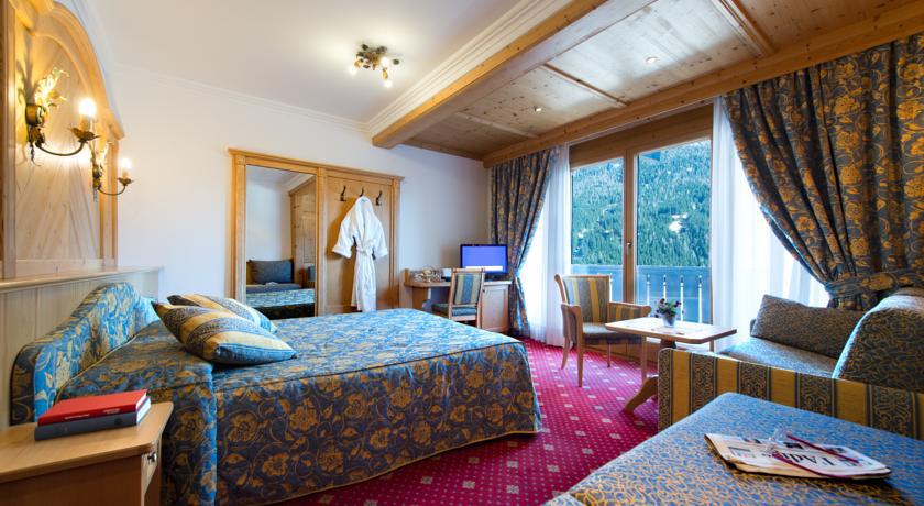 Alpen Hotel Corona Виго ди Фаса Екстериор снимка