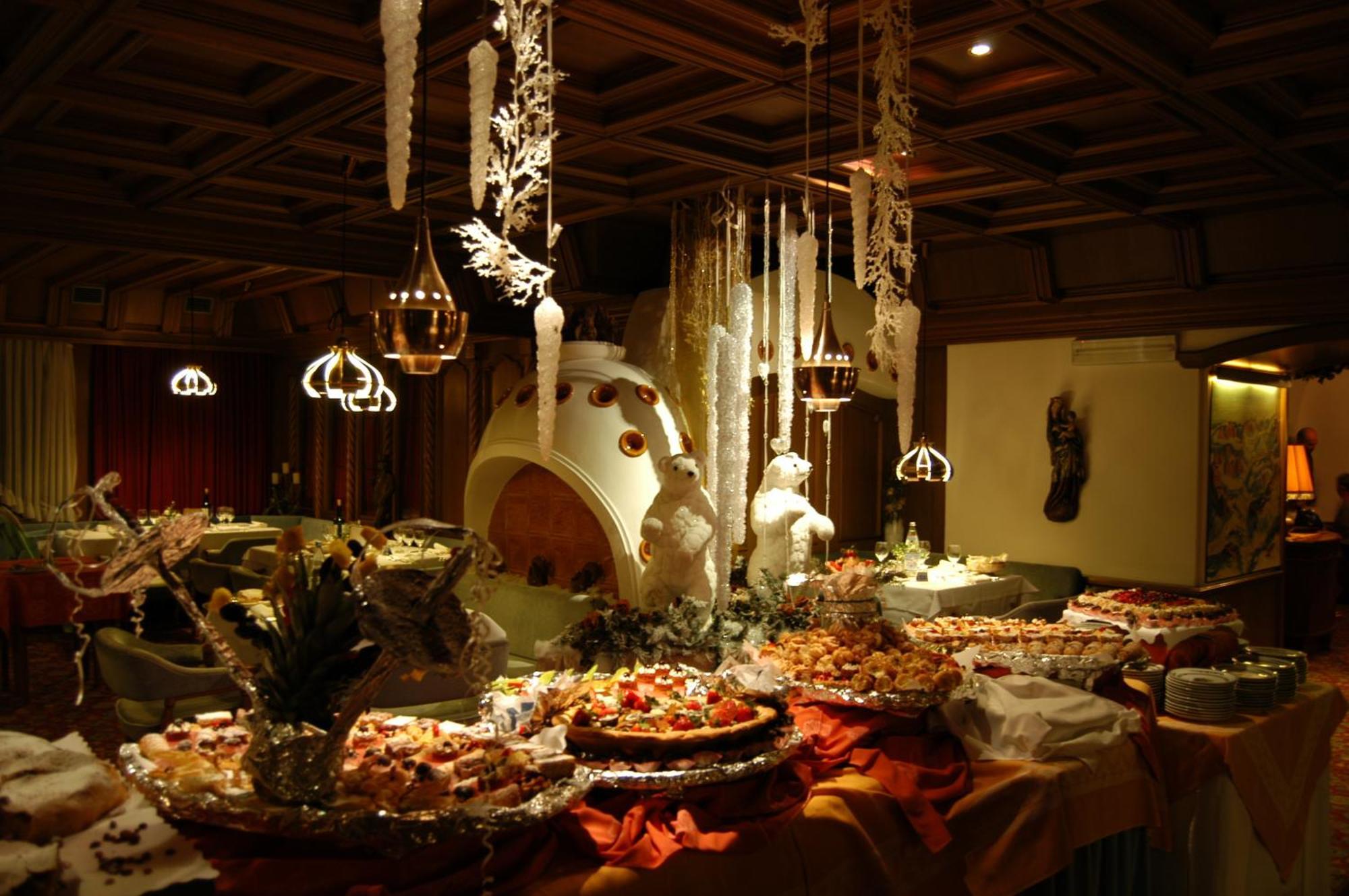Alpen Hotel Corona Виго ди Фаса Екстериор снимка