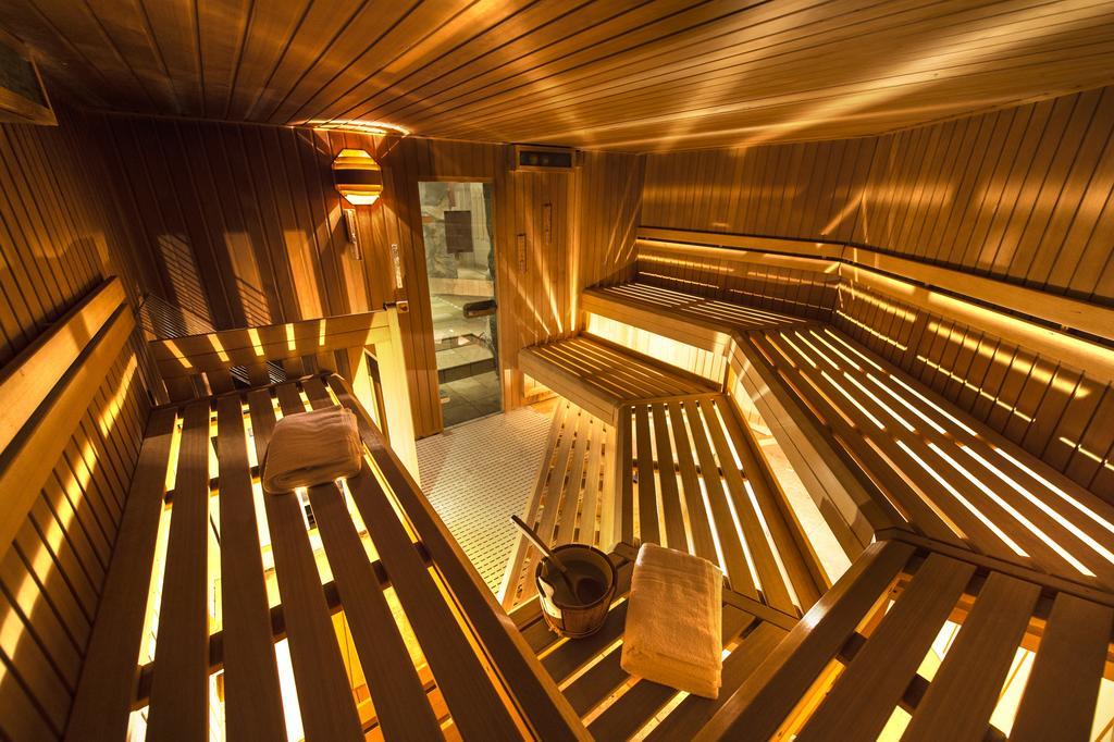 Alpen Hotel Corona Виго ди Фаса Екстериор снимка